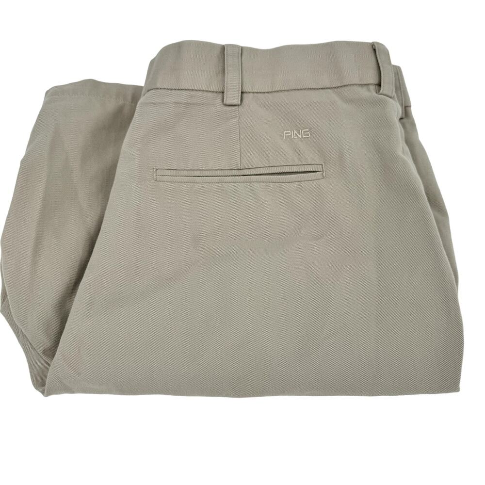 Ping Golf‎ Shorts Mens 36 (36x9 ACTUAL) Khaki Tan Pleated Front Chino Classic